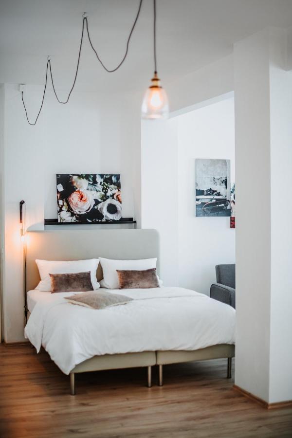 The Loft Lodge - Suiten Brunswick Extérieur photo